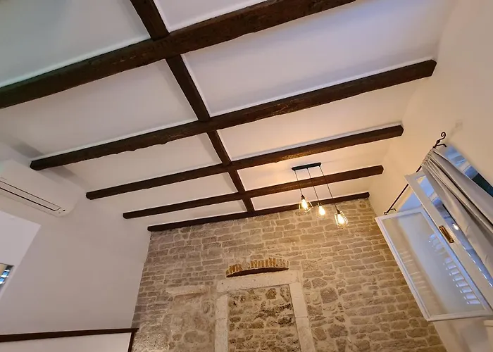 Mistique Apartment *